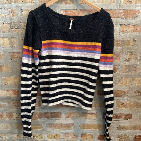 Free People Multi-Color Puff sleeve sweater - Picture 5 of 7